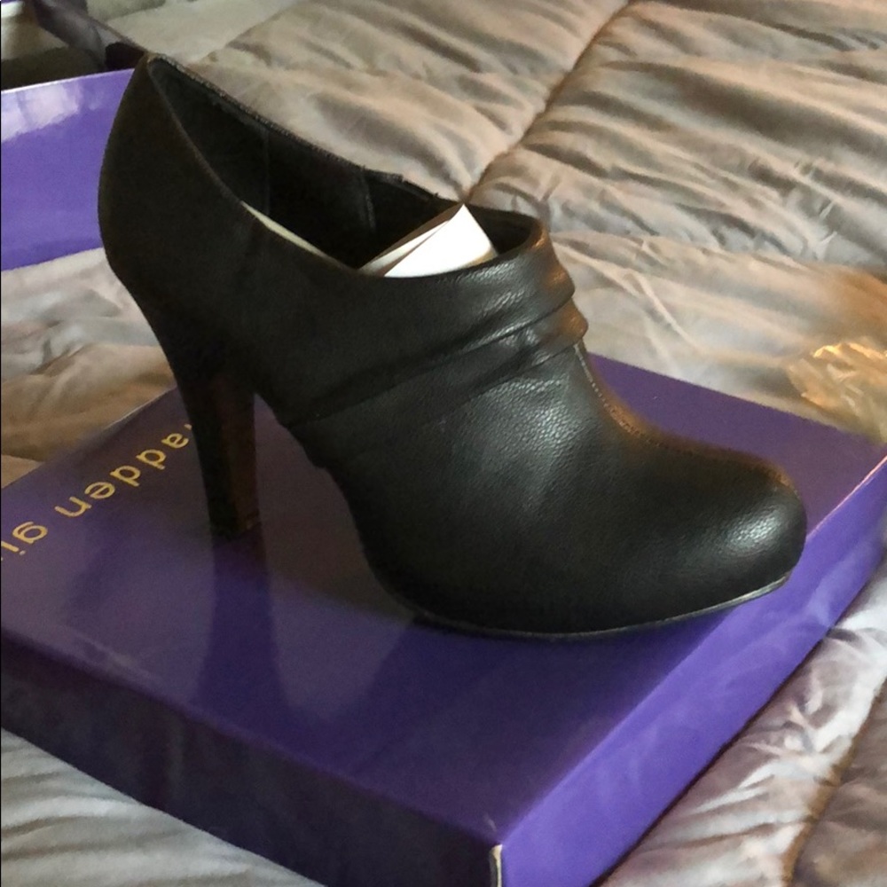 Madden Girl ankle booties